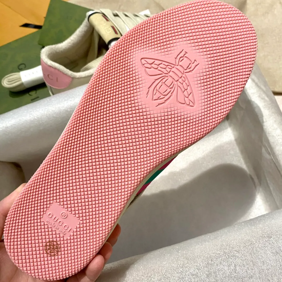 👟👟Ex-factory price 480👟👟 Gucci dirty shoes, the latest rhinestone style in early spring 2023! Super fragrant ~ simple and high-end color matching, bulingbuling can't refuse! New style, not old style! Size: Female 34-40